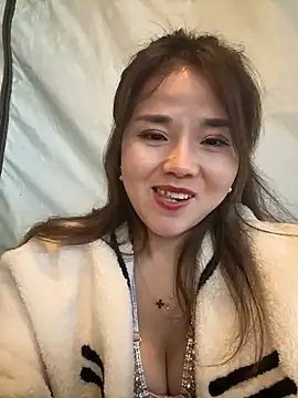 Snapshot of Efangfang chatting on December 25, 2024, 10:28 am Efangfang online show from December 25, 2024, 10:28 am