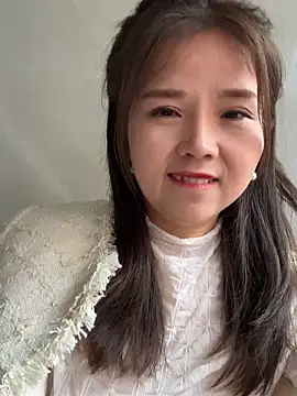 Snapshot of Efangfang chatting on January 2, 2025, 8:06 am Efangfang online show from January 2, 2025, 8:06 am
