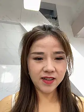 Snapshot of Efangfang chatting on February 23, 2025, 5:12 am Efangfang online show from February 23, 2025, 5:12 am