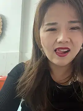 Snapshot of Efangfang chatting on March 7, 2025, 10:13 am Efangfang online show from March 7, 2025, 10:13 am