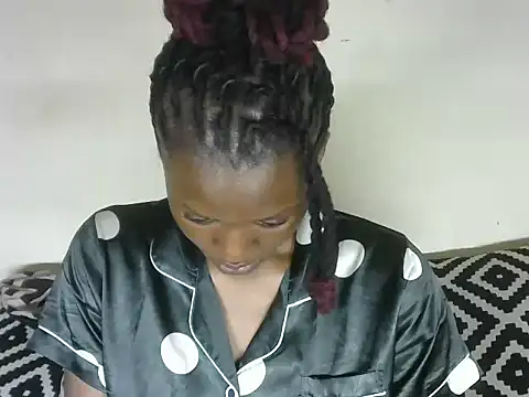 Pretty-emmie online show from January 27, 2025, 8:28 pm