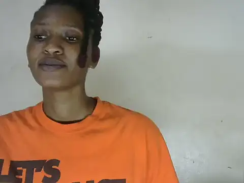 Pretty-emmie online show from February 14, 2025, 10:28 am