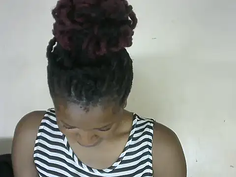 Pretty-emmie online show from February 25, 2025, 6:03 am