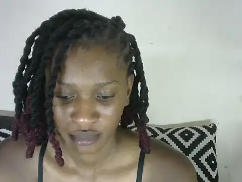 Pretty-emmie online show from February 25, 2025, 7:14 pm