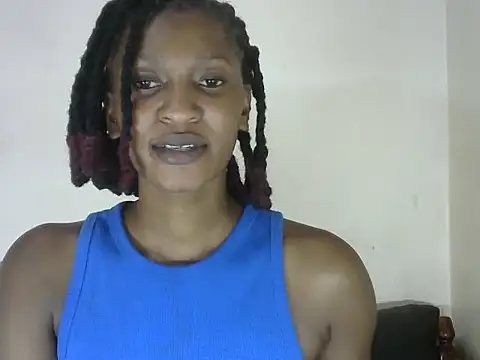 Pretty-emmie online show from February 28, 2025, 11:47 am