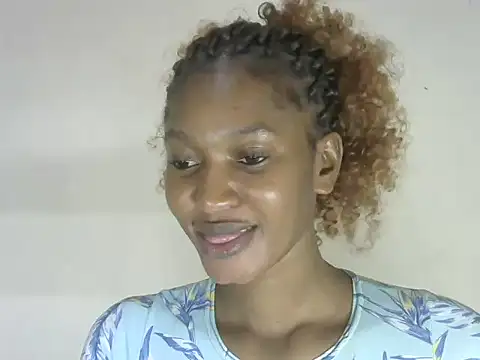 Pretty-emmie online show from October 9, 2025, 5:44 pm