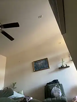 Snapshot of goldbuni chatting on December 2, 2024, 2:08 pm goldbuni online show from December 2, 2024, 2:08 pm