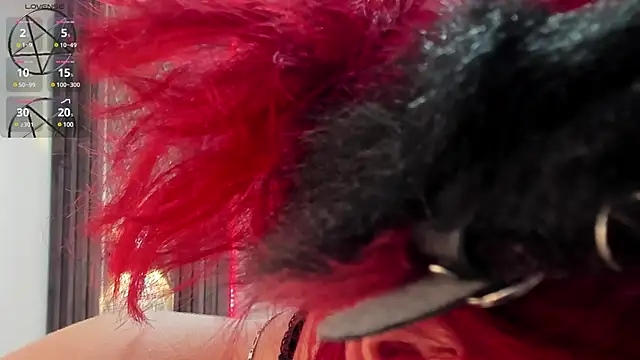 selene red  online show from February 1, 2025, 12:26 pm