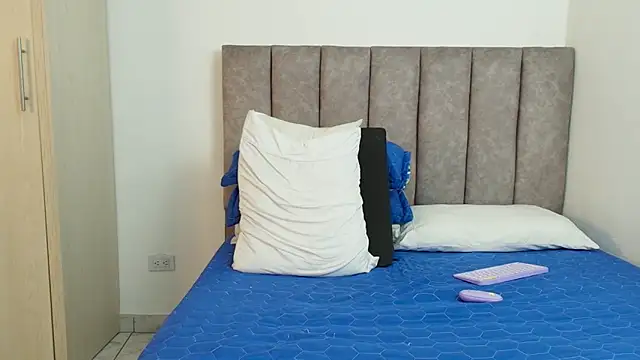 Snapshot of karina_lewis_ chatting on March 3, 2025, 6:59 am karina lewis online show from March 3, 2025, 6:59 am