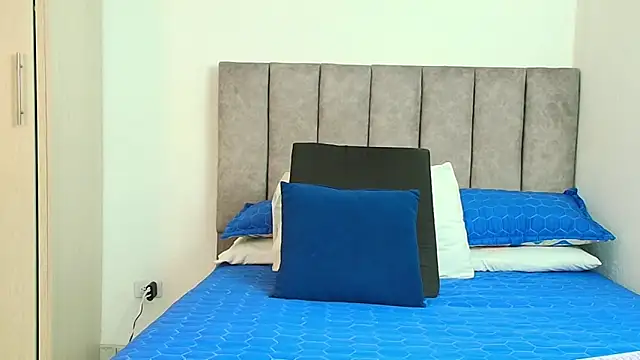 Snapshot of karina_lewis_ chatting on September 29, 2025, 4:06 am karina lewis online show from September 29, 2025, 4:06 am