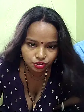 Snapshot of DARK_WINE_ chatting on July 6, 2026, 11:29 am DARK WINE online show from July 6, 2026, 11:29 am