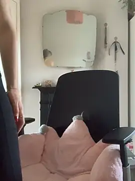 Littlelolo60 online show from February 27, 2025, 9:22 am