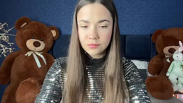 Mika Miller online show from April 8, 2026, 5:07 am