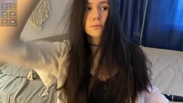 jennetdoll online show from February 9, 2025, 11:04 am