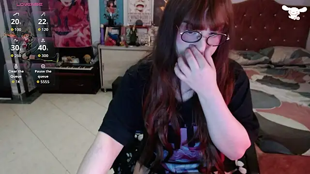 Avril2001 online show from April 4, 2026, 3:38 am