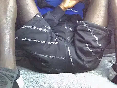 Delicious-D online show from October 12, 2025, 7:24 pm