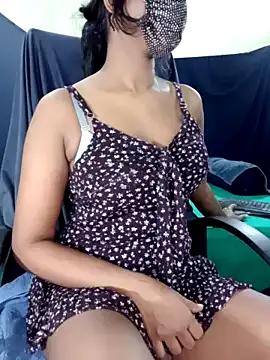 Midnight Blossom online show from February 10, 2025, 9:04 pm