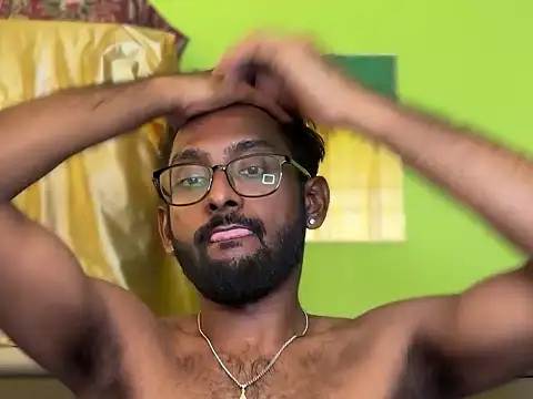 hornyboibbc0604 online show from September 11, 2025, 2:44 am