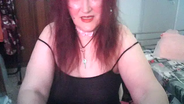 SabrinaXlovess online show from May 13, 2026, 4:26 pm