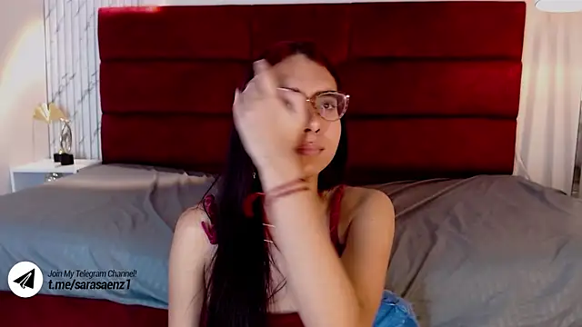 Snapshot of sara_saenz99 chatting on January 14, 2025, 1:47 am sara saenz99 online show from January 14, 2025, 1:47 am