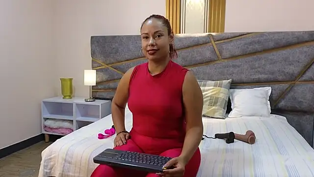 Julia Gomes online show from January 31, 2025, 7:29 pm