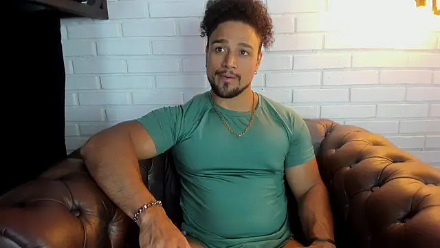 MikeEstevess online show from March 9, 2025, 9:46 pm