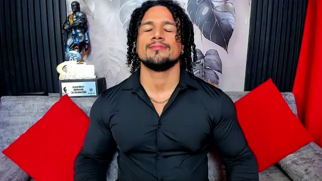 MikeEstevess online show from March 8, 2026, 7:56 am