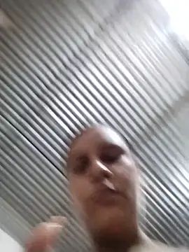 Snapshot of Andreita_95 chatting on May 18, 2026, 7:41 pm Andreita 95 online show from May 18, 2026, 7:41 pm