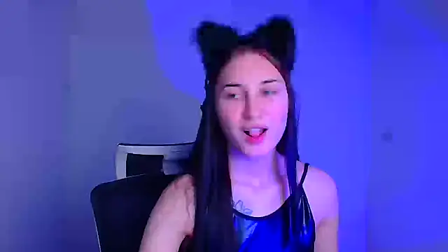 Jennifer Blum online show from December 5, 2024, 6:33 pm