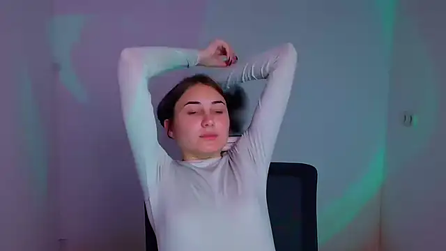 Jennifer Blum online show from December 12, 2024, 9:19 am