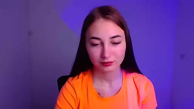 Jennifer Blum online show from December 15, 2024, 6:18 am