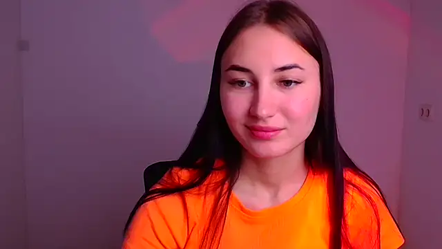 Jennifer Blum online show from December 18, 2024, 3:11 pm