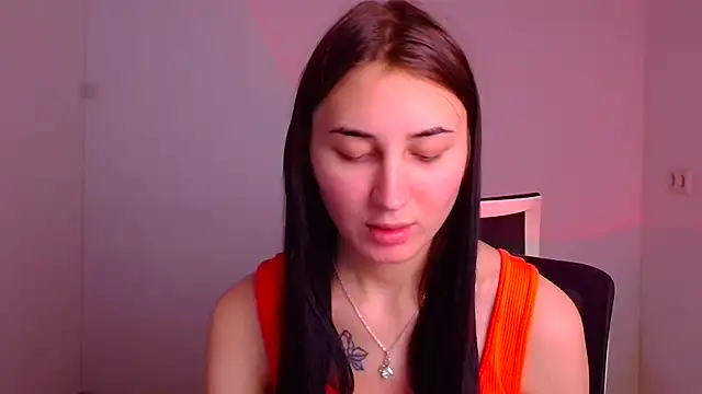 Jennifer Blum online show from January 12, 2025, 3:36 pm