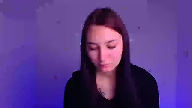 Jennifer Blum online show from March 20, 2025, 6:08 am