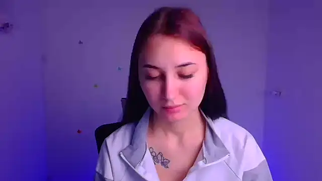 Jennifer Blum online show from March 21, 2025, 5:54 am