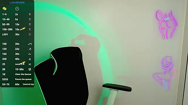 Jennifer Blum online show from October 12, 2025, 7:18 am