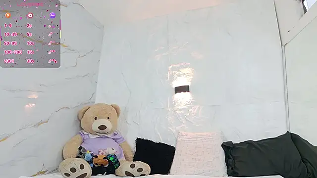 zorravioletta1 online show from January 8, 2026, 11:45 am