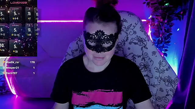 Snapshot of Sexy-Housewife chatting on December 7, 2024, 6:10 am Sexy-Housewife online show from December 7, 2024, 6:10 am