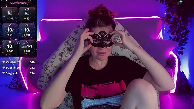 Snapshot of Sexy-Housewife chatting on January 21, 2025, 4:10 am Sexy-Housewife online show from January 21, 2025, 4:10 am