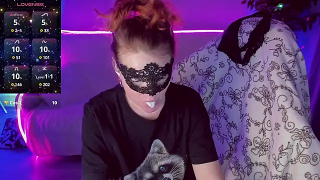 Snapshot of Sexy-Housewife chatting on January 22, 2025, 7:45 pm Sexy-Housewife online show from January 22, 2025, 7:45 pm