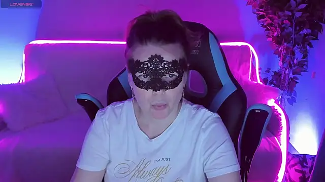 Snapshot of Sexy-Housewife chatting on September 10, 2025, 7:14 pm Sexy-Housewife online show from September 10, 2025, 7:14 pm