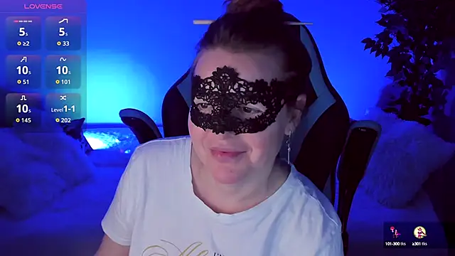 Snapshot of Sexy-Housewife chatting on September 29, 2025, 7:19 pm Sexy-Housewife online show from September 29, 2025, 7:19 pm