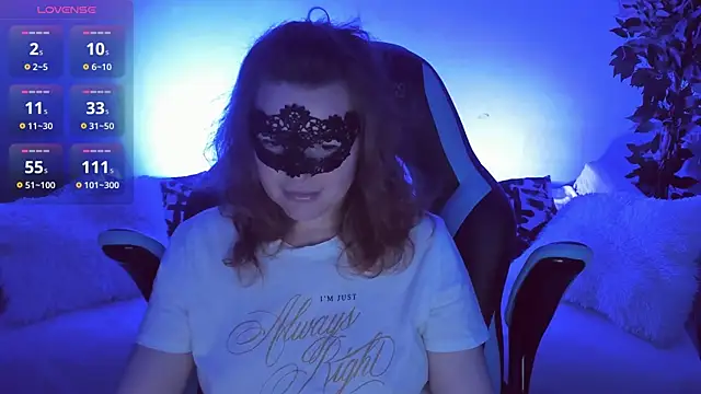 Snapshot of Sexy-Housewife chatting on October 8, 2025, 7:00 pm Sexy-Housewife online show from October 8, 2025, 7:00 pm