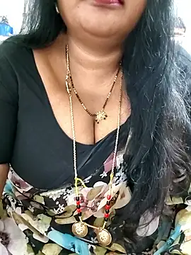Snapshot of Swapna_143 chatting on June 12, 2026, 4:55 am Swapna 143 online show from June 12, 2026, 4:55 am
