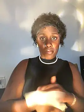 Snapshot of Lola_kims chatting on July 10, 2026, 12:19 pm Lola kims online show from July 10, 2026, 12:19 pm