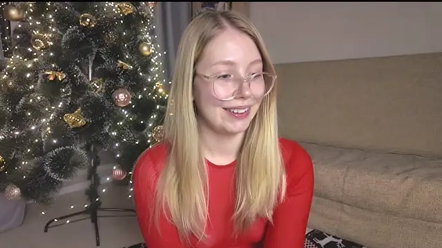 HoneyAudrey online show from December 21, 2025, 12:51 am