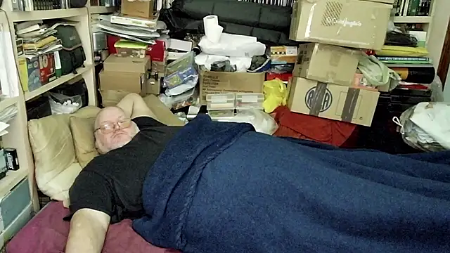 hadeszeuss2 online show from February 6, 2025, 6:46 pm