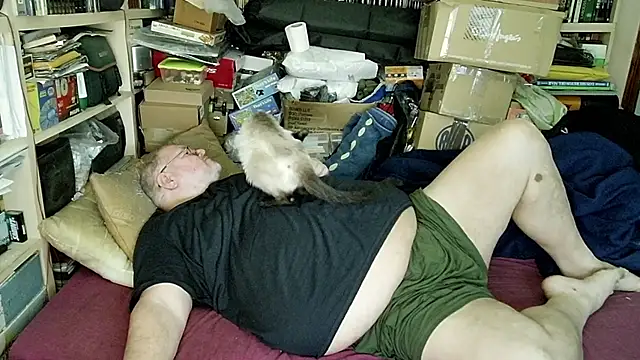 hadeszeuss2 online show from February 10, 2025, 5:30 pm