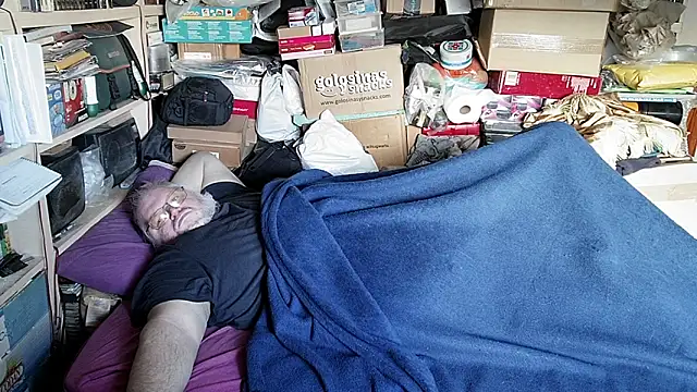 hadeszeuss2 online show from December 2, 2025, 8:52 am