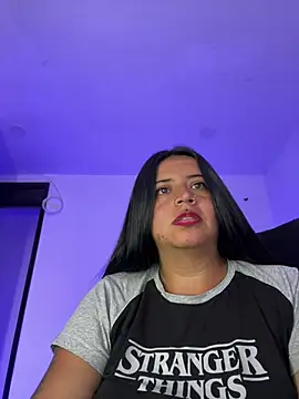 Devilsweet17 online show from March 13, 2025, 9:05 pm